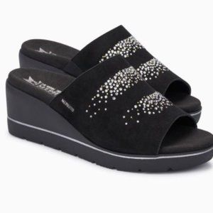 Mephisto Rhinestone Brand NEW Wedge Sparkly Shoes Sandal